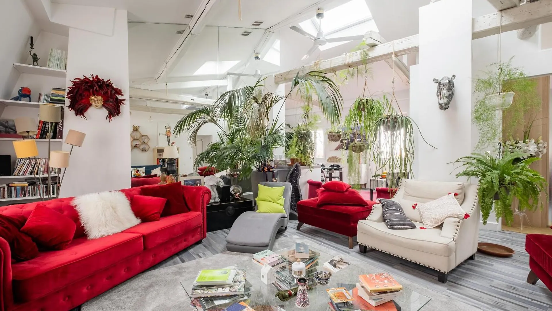 Apartment Veeve - Creative Mastery